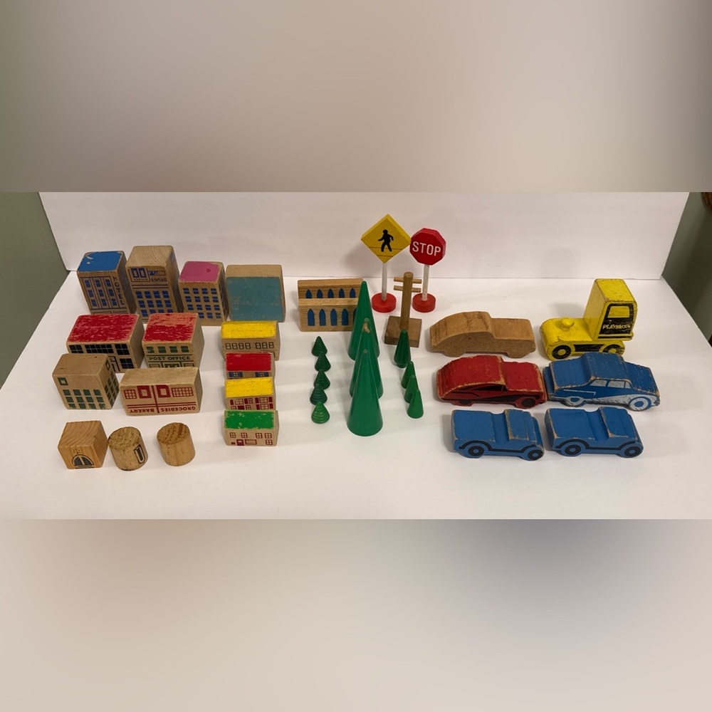 Playskool Wooden Block Playset Street Signs Tele Poles Trees Buildings - Vintage